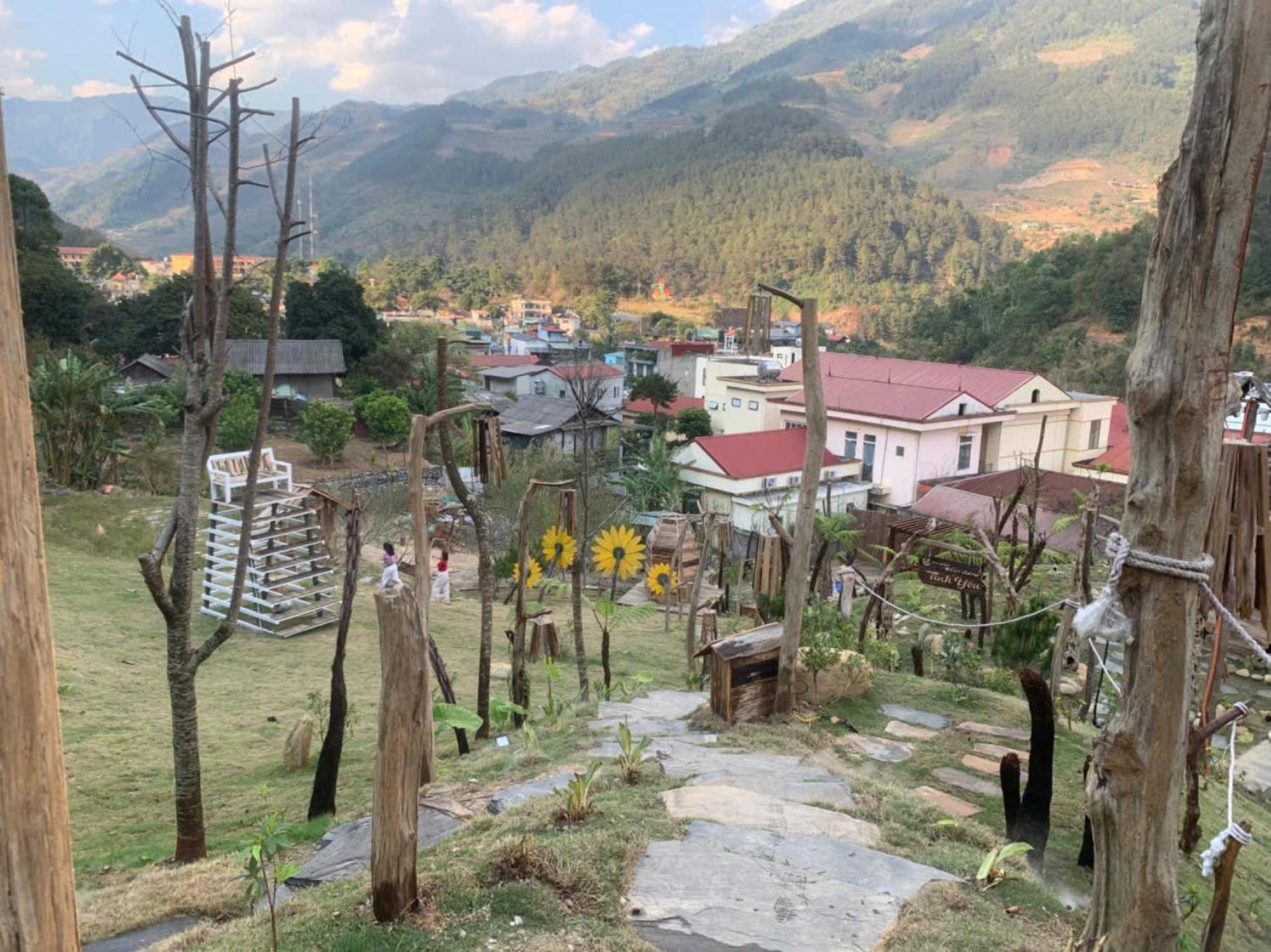 Cau Treo Homestay Cham Ta Lao Eksteriør billede