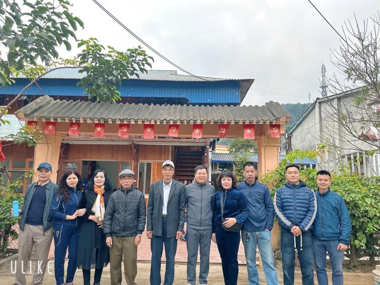 Cau Treo Homestay Cham Ta Lao Eksteriør billede